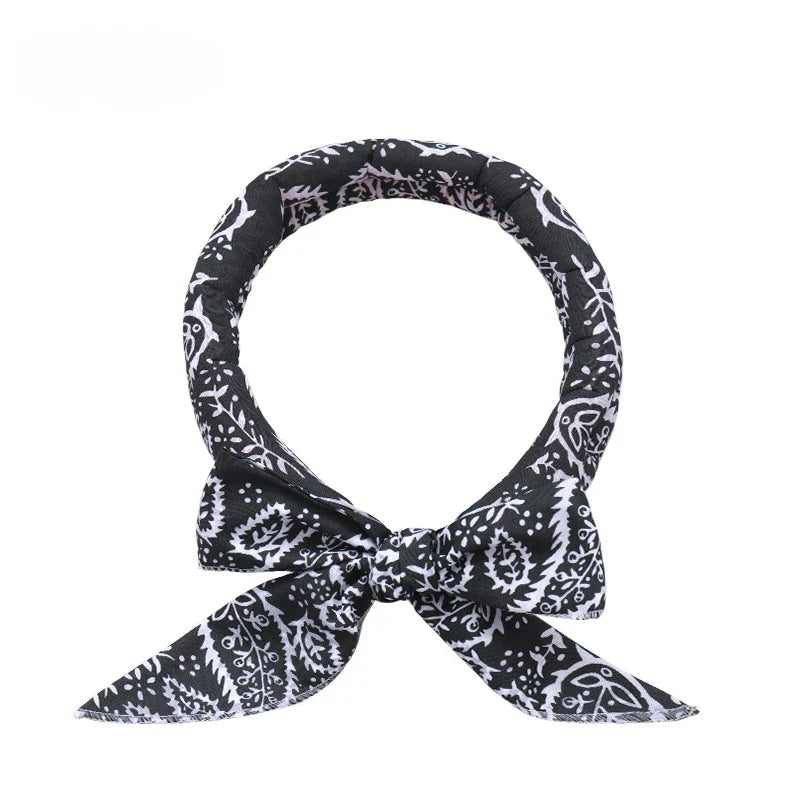 Woof & Wander Cooling Scarf