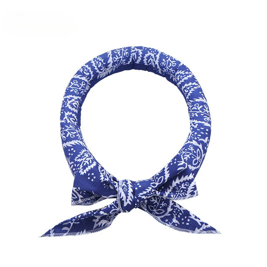 Woof & Wander Cooling Scarf